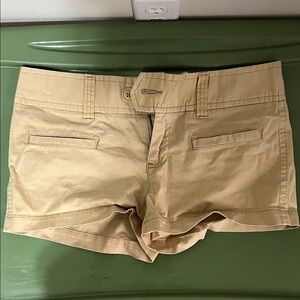 American Eagle Outfitters Tan Cargo Shorts Casual Style